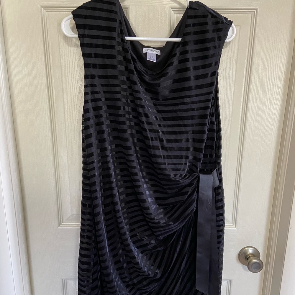 Motherhood Maternity dress, size XL